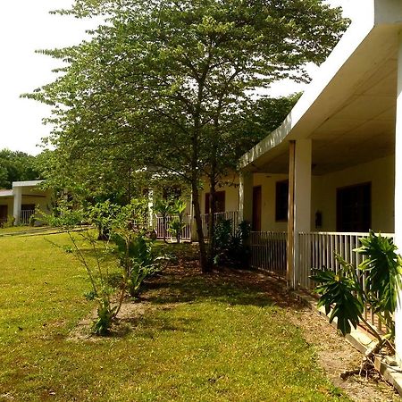 Hotel Villas Magen El Remate Exterior foto